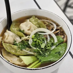 Shanghai Dumpling Soup