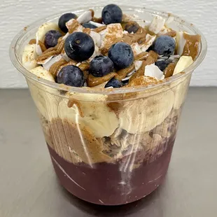 Almond Açaí Bowl.
