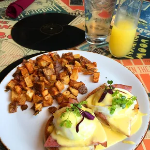 Eggs Benedict and a mimosa: a perfect birthday brunch!