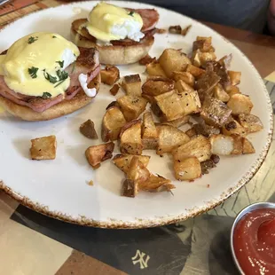 Eggs Benedict $12