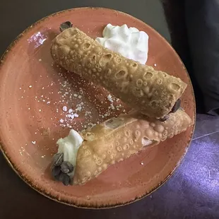 Cannolis