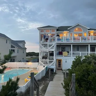 It's 5 O'clock Somewhere - Corolla