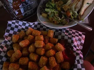 Greeley Avenue Bar & Grill