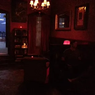 TWILITE LOUNGE : Nice cozy spots