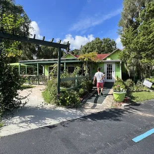 Breakfast restaurant