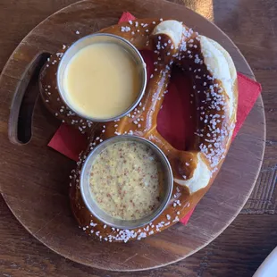 Jumbo Soft Pretzel