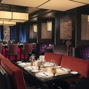 oysters and mussels, interior