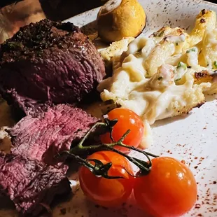 Queen Filet Mignon and Mac N' Cheese