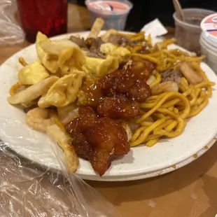 food, ramen and noodles