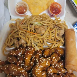 Sesame chicken lunch special to go $17.95+$3.75 upcharge to change from rice to chowmein