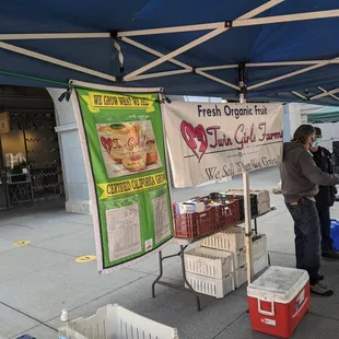 Ferry farmers market, shelter in place