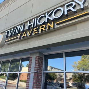 twin hickory tavern