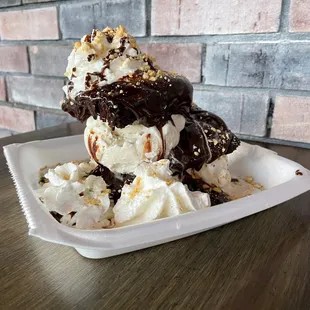 ice cream sundae