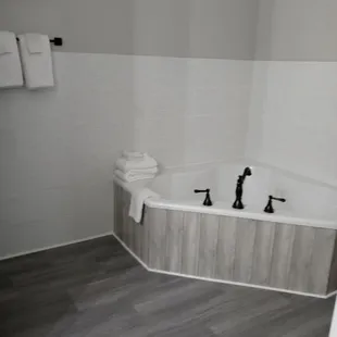 Cherry Jacuzzi room bathtub.