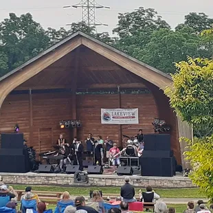 Twin Lakes Park