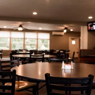 Twin Lakes Restaurant and Golf Course