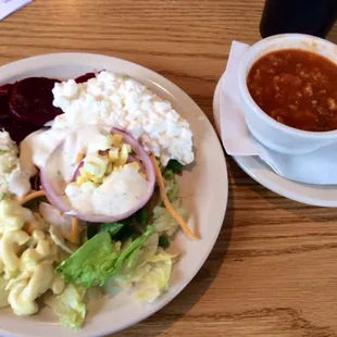 Stuffed Pepper Soup &amp;Salad Bar