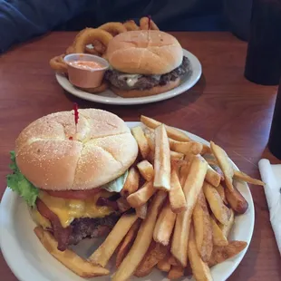 Cheeseburger and fries