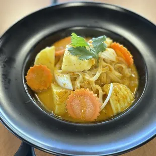 Yellow Curry Noodle (Khao Soi Lampang)