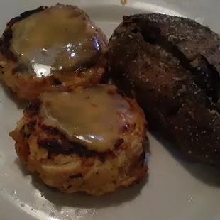 Crab, shrimp and scallops seafood cakes.