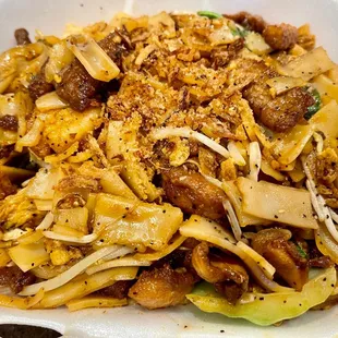 Very good Kwetiau (chicken/shrimp/beef). Apparently Indonesian but tastes like typical American Chinese dish.