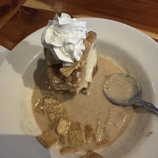 Cinnamon Toast Crunch Cheesecake