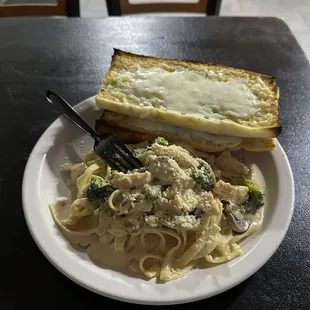 Fettuccini Alfredo, soo good