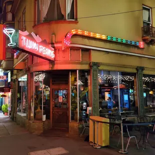 a neon sign for twin peaks