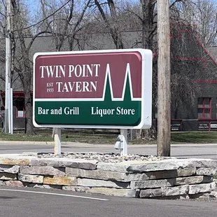 a sign for twin point tavern