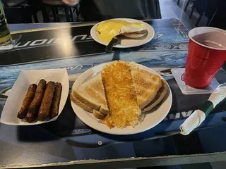 Clover Leaf Bar & Grill