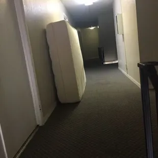 Crack head matress