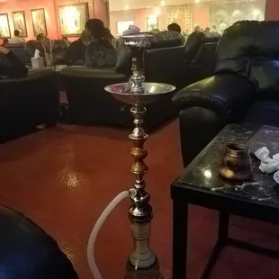 3ft hookah.... mint flavored. Awesome
