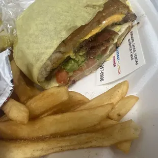 God damn!!!! What a burger!!!! Good price and super fresh!