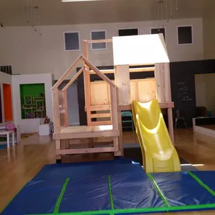 Play area. Different toys and costumes for kids to play with!!!