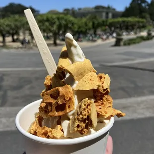 Vanilla and honeycomb