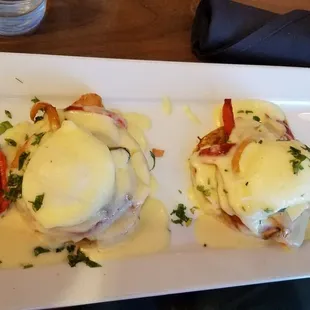 Eggs Benedict with salmon