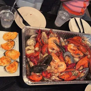 Twist Tray Boil with Garlic Butter Sauce