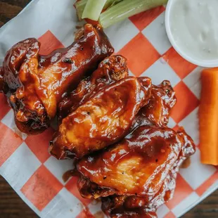 fried chicken, chicken wings, bbq wings, chicken wings and fried chicken, fried chicken wings, chicken, poultry, food, bbq chicken