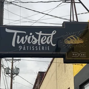 Street signage for Twisted
