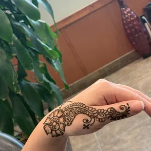 Henna design or Eyebrow Threading 9167527576