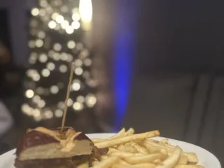 BLVD Kitchen and Bar