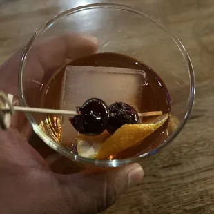 dessert, drink