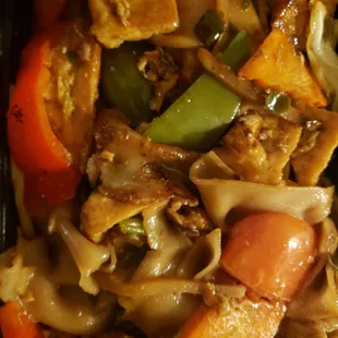 Drunken noodles with tofu