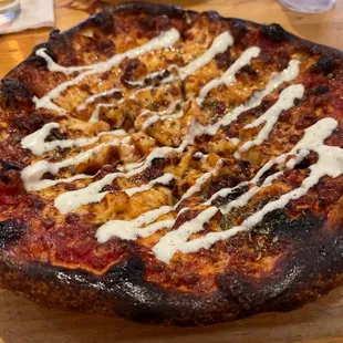 Waited half an hour for a burnt-to-a-crisp pizza. Blamed it on inexperienced staff.