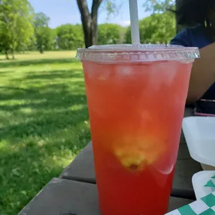 Strawberry lemonade