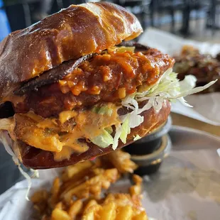 Soul Plane Chik'n, spicy style, w bacon, no tomatoes, extra chipotle mayo. OMG YASSS!!