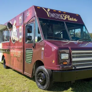 twisted plates food truck