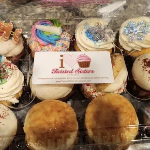 12 Cupcakes (Christmas batch plus classic flavors)