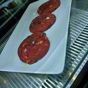 Red velvet cookies