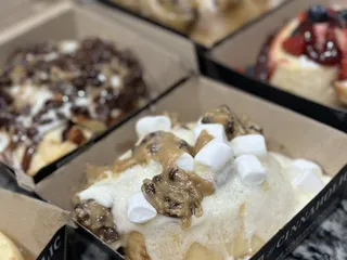 Cinnaholic